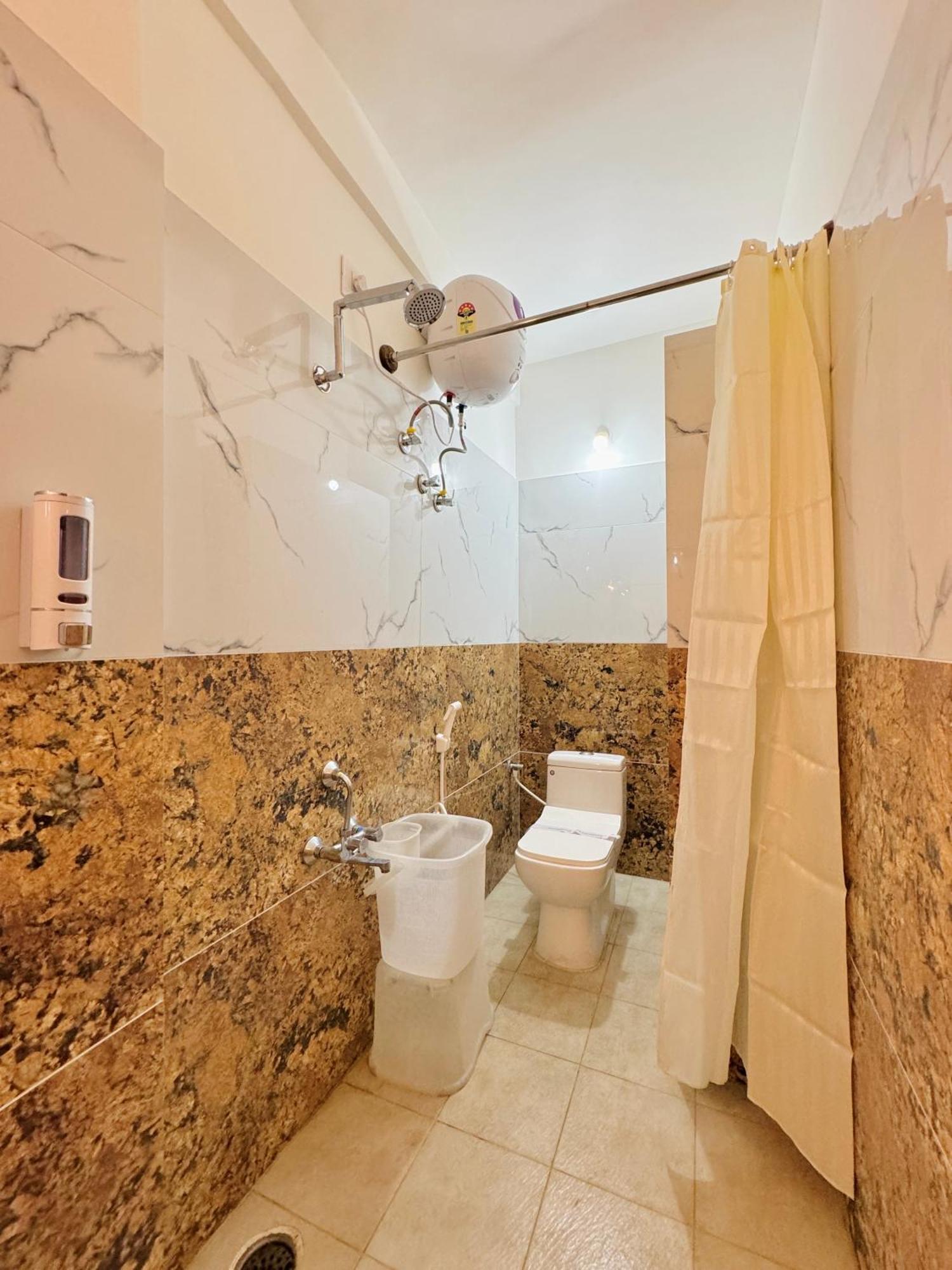 Hotel Boss Palace Mysore Bagian luar foto