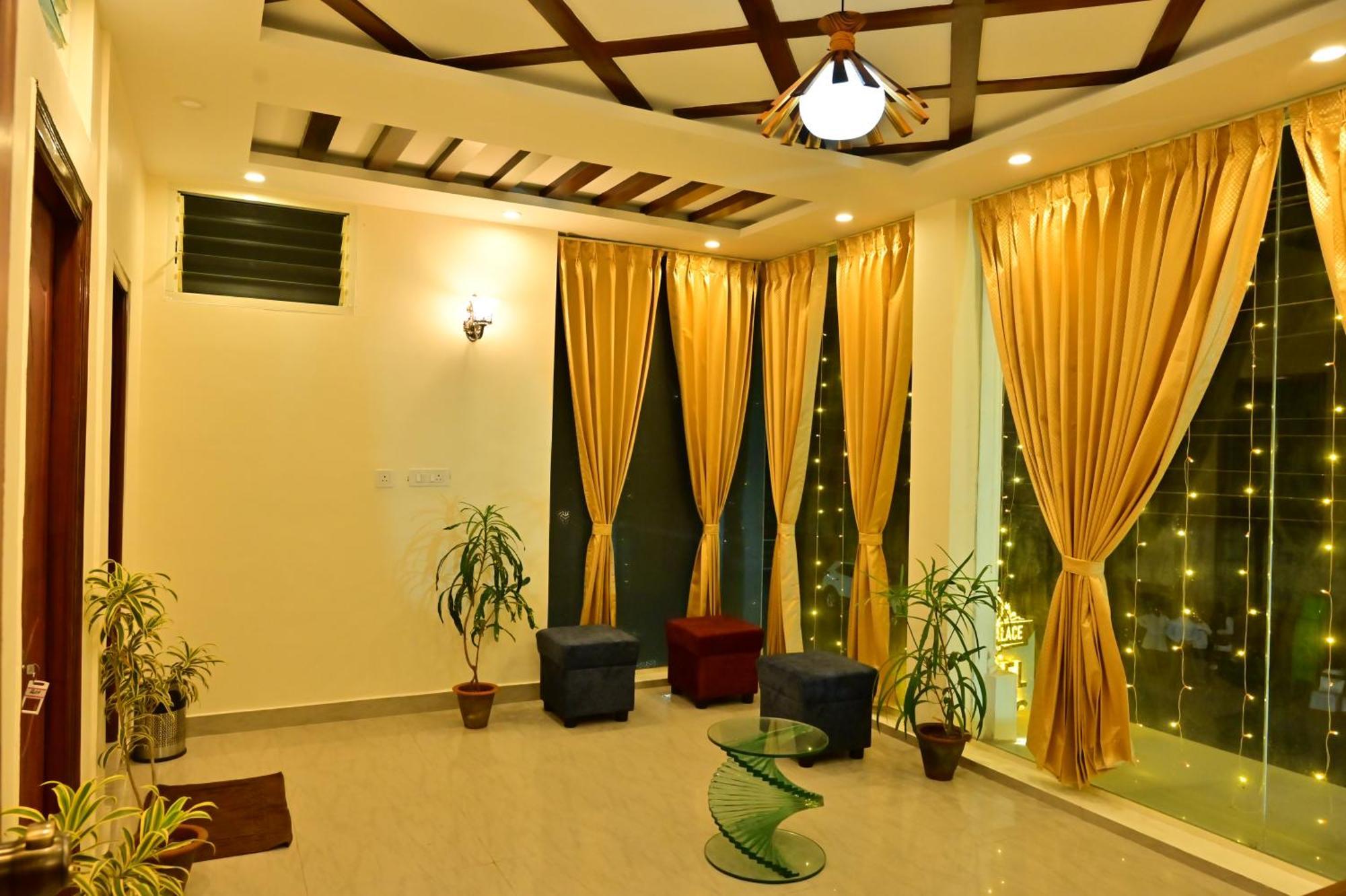 Hotel Boss Palace Mysore Bagian luar foto