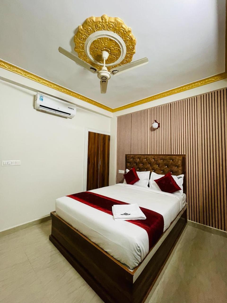 Hotel Boss Palace Mysore Bagian luar foto