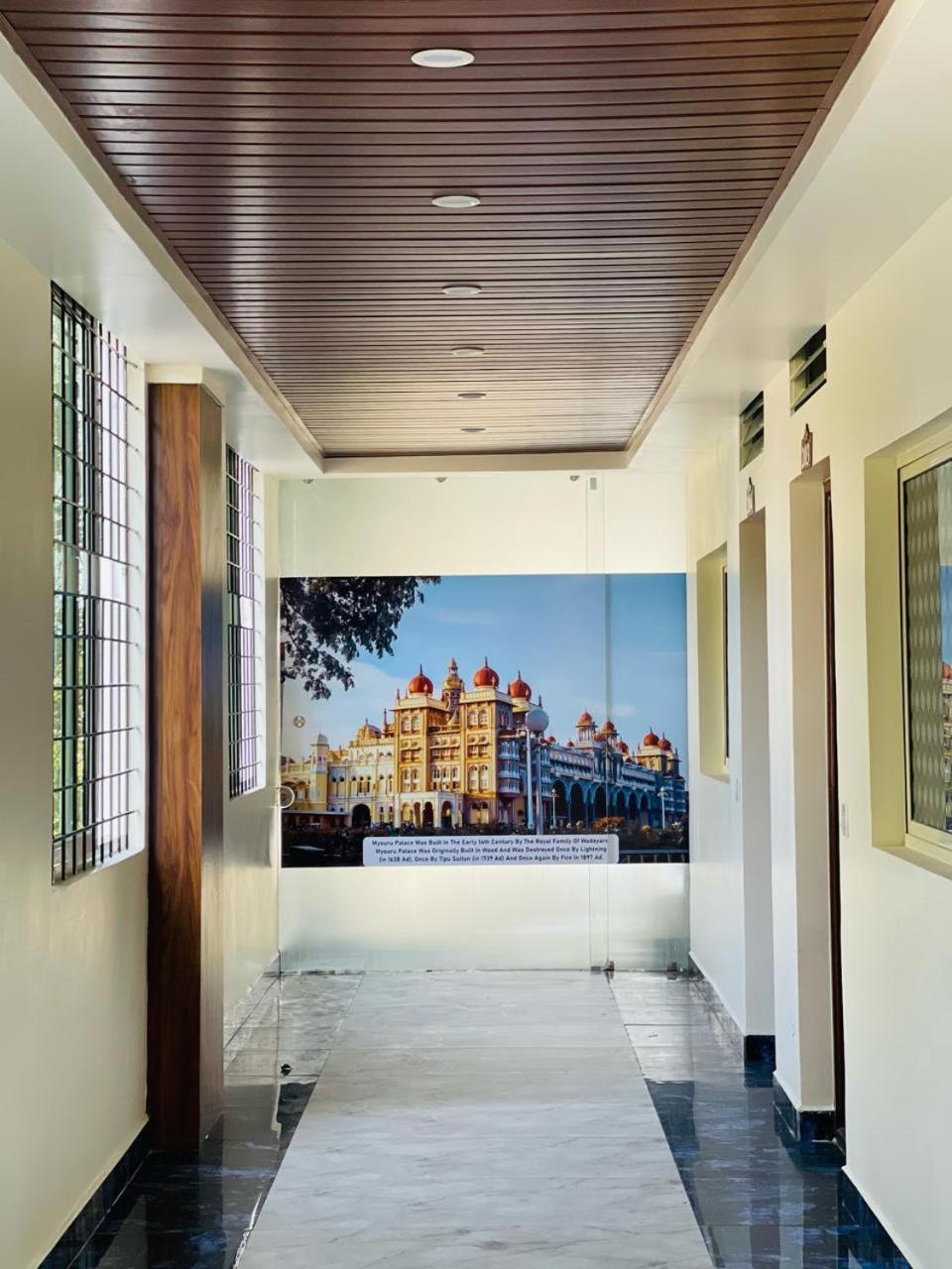 Hotel Boss Palace Mysore Bagian luar foto
